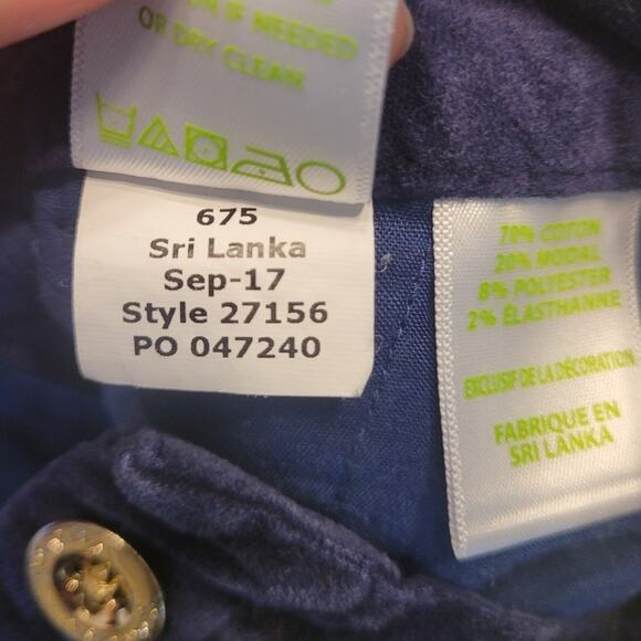 Lilly Pulitzer Adie Shorts – Navy Velvet w/ Gold Pineapples – Sz 00 - Picture 11 of 11